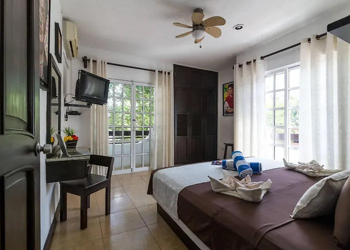 Frida Double Balcony 5th Avenue * Playa del Carmen